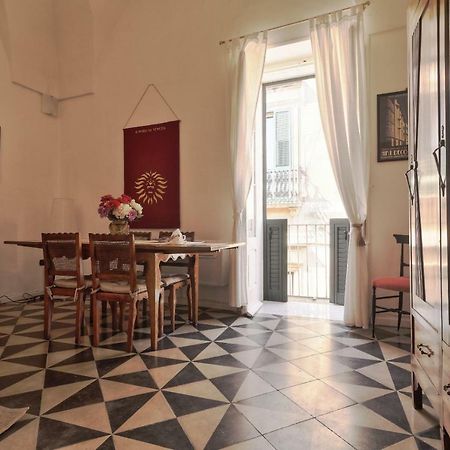 Slow Lecce - Old Town Apartment Sit Εξωτερικό φωτογραφία