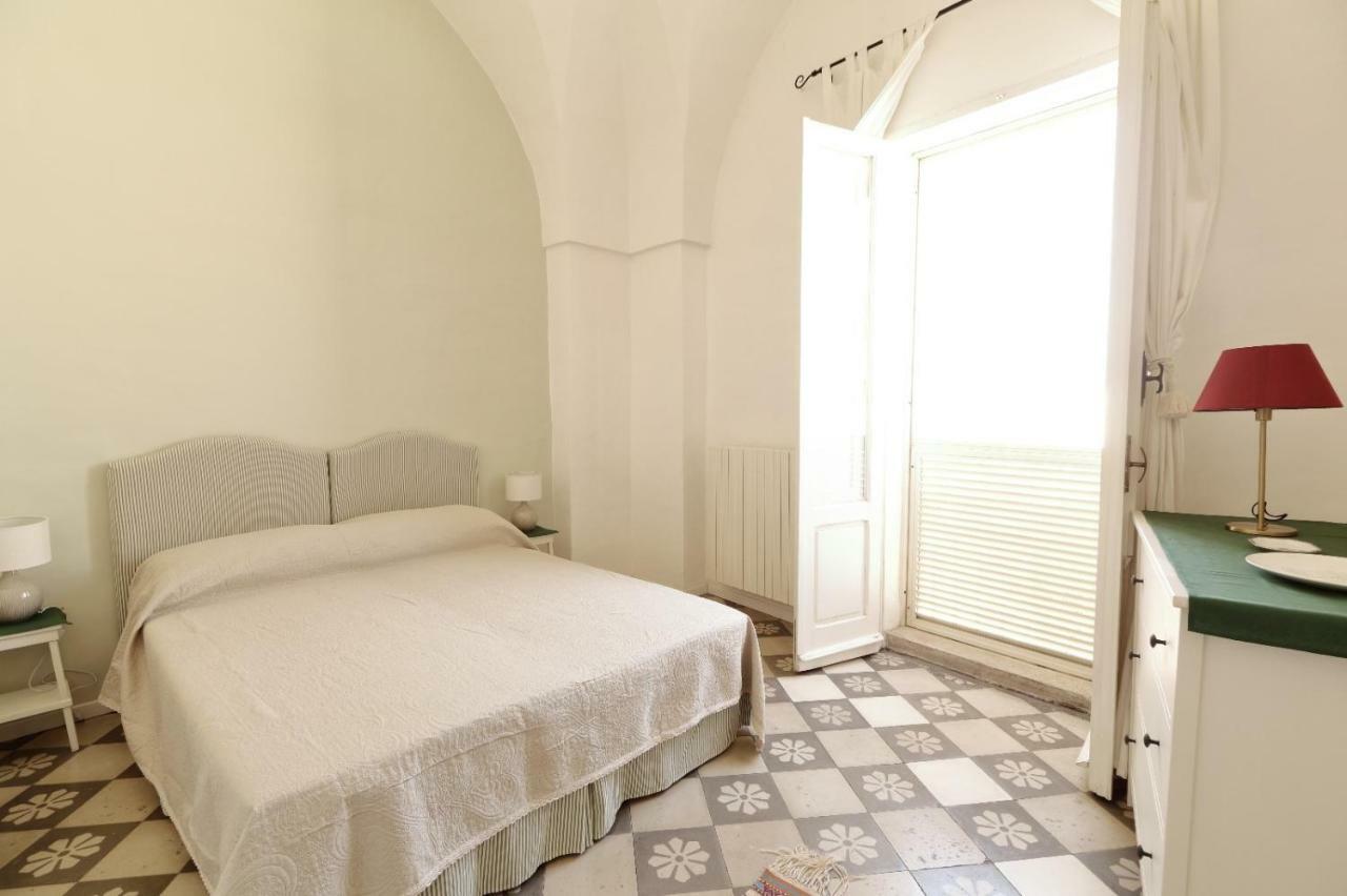 Slow Lecce - Old Town Apartment Sit Εξωτερικό φωτογραφία