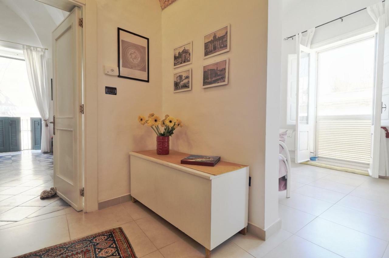 Slow Lecce - Old Town Apartment Sit Εξωτερικό φωτογραφία